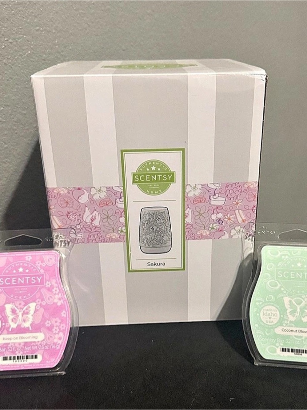 Scentsy “Sakura” Warmer Bundle